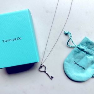 Tiffany & Co. Twist Heart Key Pendant in Sterling Silver